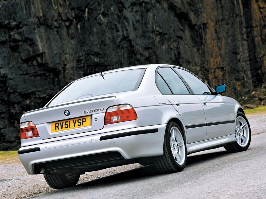  BMW 530d Sedan M Sport Package 2002 года  (фото 4 из 9)